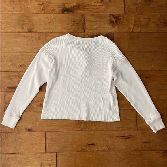 Abercrombie & Fitch Waffle Weave Tie Front Long Sleeve Shirt - Picture 7 of 7